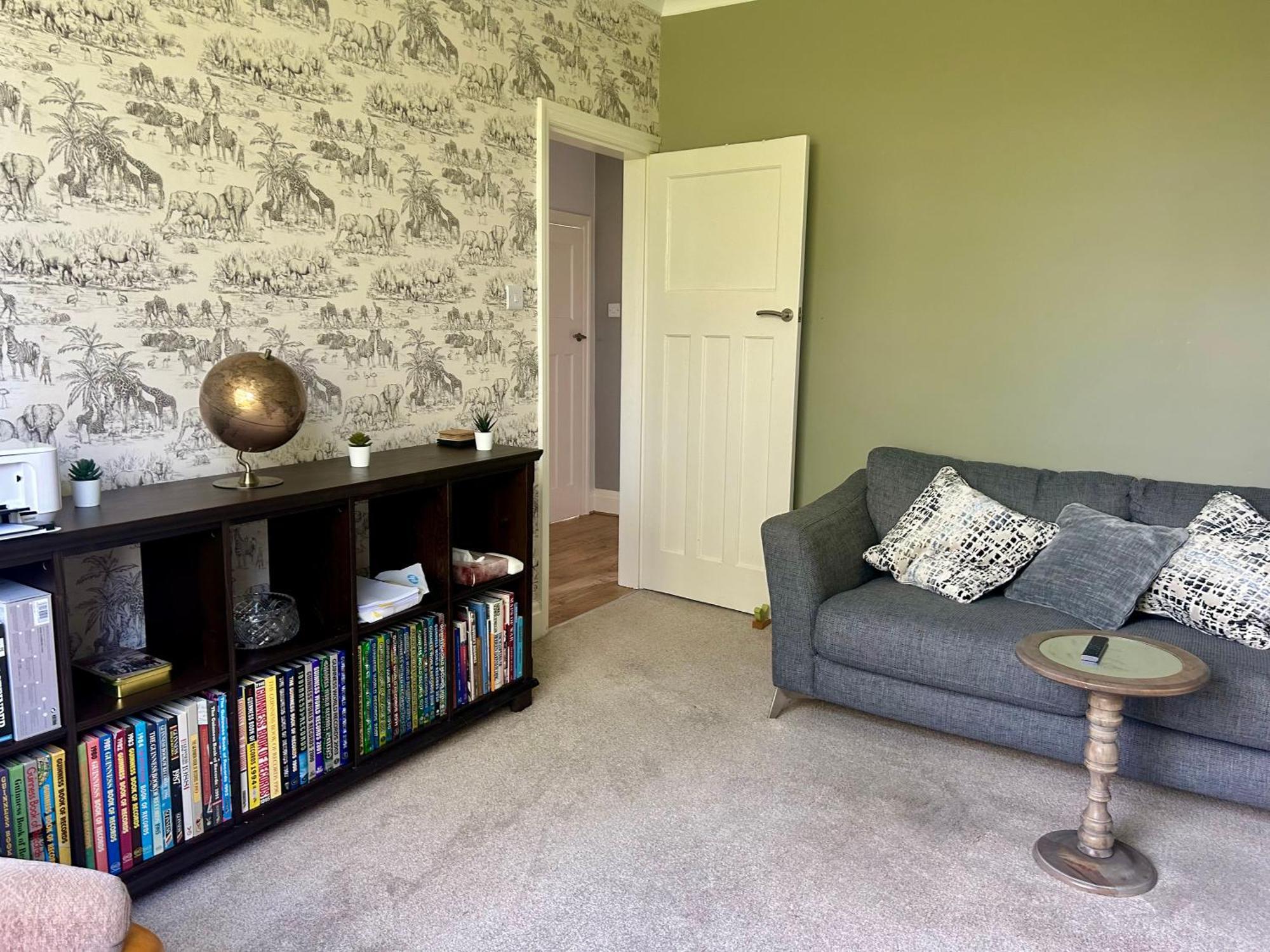 Lovely, Large Double Bedroom With Park View In Home Hazel Grove Luaran gambar